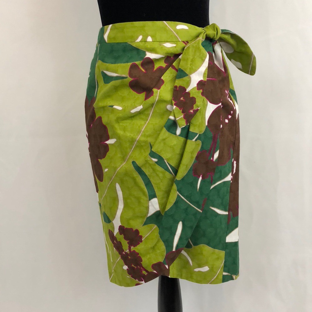Trina Turk botanical leaf wrap skirt size 6